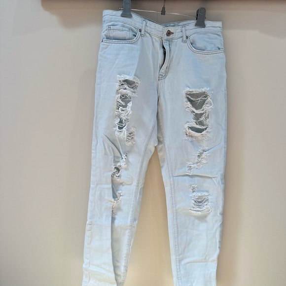 Distressed jeans - Picture 3 of 7